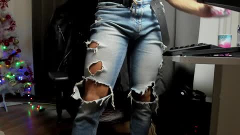 Liam online show from January 12, 6:28 am