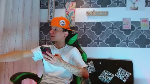 liamblaze online show from December 1, 12:24 am