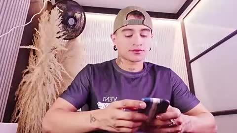 LiamDeep online show from July 1, 7:58 pm