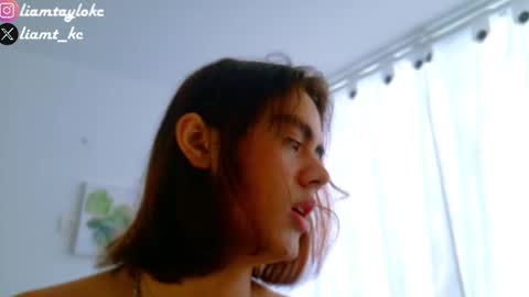 Snapshot of liamtaylor_ chatting on December 6, 7:34 pm Tell me Liam online show from December 6, 7:34 pm