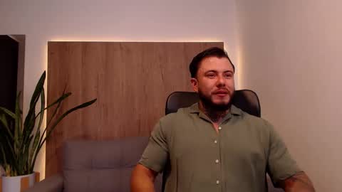 Snapshot of lianjones9 chatting on October 22, 5:05 pm lianjones9 online show from October 22, 5:05 pm