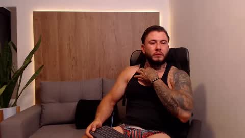 Snapshot of lianjones9 chatting on September 10, 9:57 pm lianjones9 online show from September 10, 9:57 pm