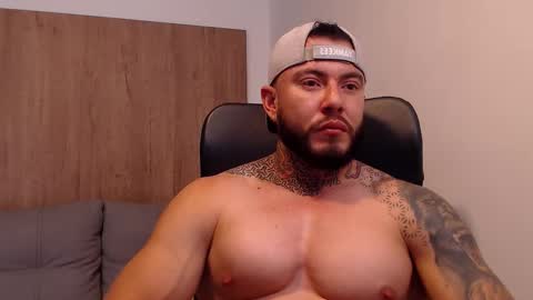 Snapshot of lianjones9 chatting on October 25, 6:31 pm lianjones9 online show from October 25, 6:31 pm