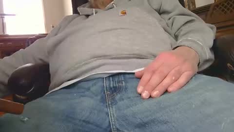 likestawatch50 online show from February 18, 6:49 pm