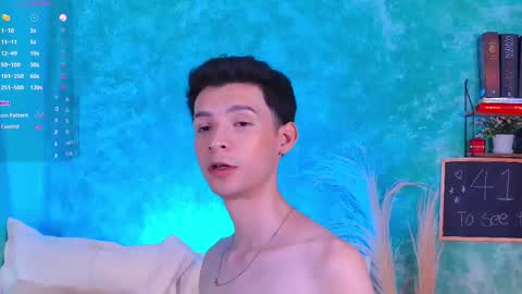 Snapshot of little_twiink chatting on September 13, 2:34 am Juan Ferrer online show from September 13, 2:34 am