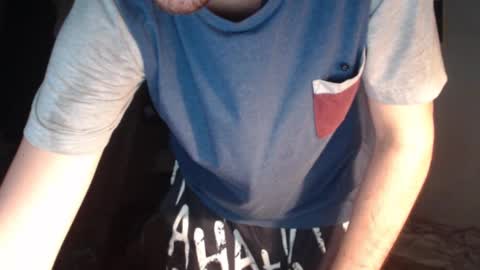 littlealien7 online show from January 23, 6:06 am