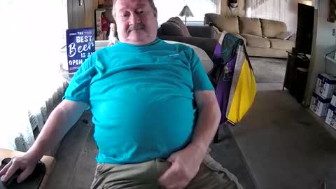 Snapshot of littled83057 chatting on October 23, 7:28 pm Littled83057 online show from October 23, 7:28 pm