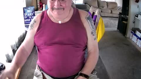 Snapshot of littled83057 chatting on September 24, 8:40 pm Littled83057 online show from September 24, 8:40 pm