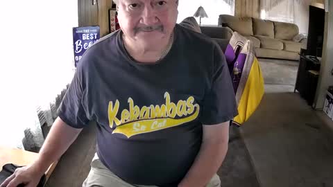 Snapshot of littled83057 chatting on September 22, 7:13 pm Littled83057 online show from September 22, 7:13 pm