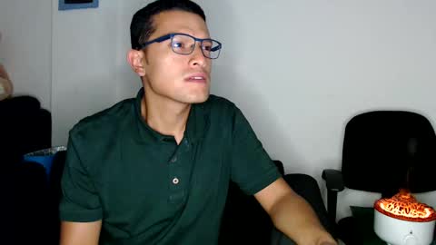 Manu online show from February 12, 4:01 am