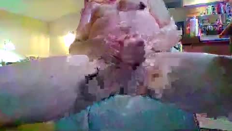 littlepetey17 online show from December 6, 2:46 am