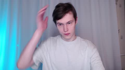 Snapshot of littlesadcabbage chatting on February 25, 11:33 pm Sonnenschein online show from February 25, 11:33 pm