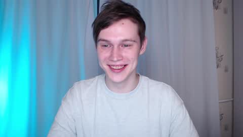 Snapshot of littlesadcabbage chatting on January 28, 2:32 am Sonnenschein online show from January 28, 2:32 am