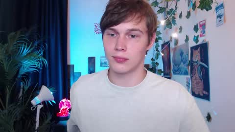 Snapshot of littlesadcabbage chatting on September 15, 10:33 pm Sonnenschein online show from September 15, 10:33 pm