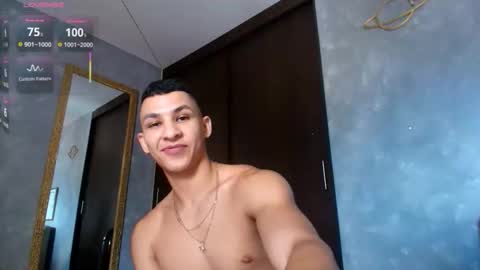 Snapshot of liuscast_22 chatting on October 5, 3:38 pm Luis Castro  online show from October 5, 3:38 pm