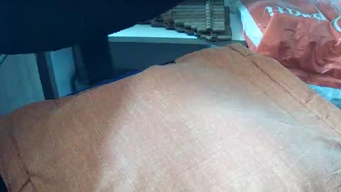 Snapshot of loboxavi chatting on September 19, 1:22 pm loboxavi online show from September 19, 1:22 pm