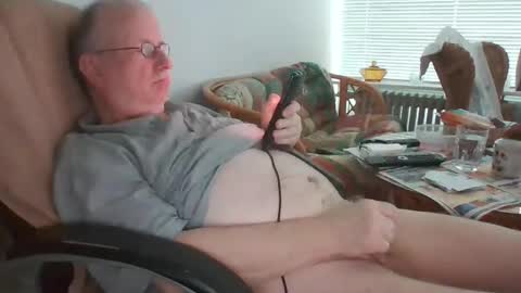 Snapshot of loewe39238 chatting on January 26, 10:12 am loewe39238 online show from January 26, 10:12 am