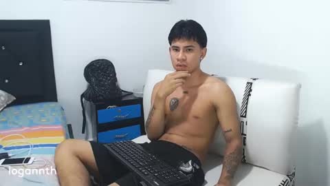 logannthh online show from March 1, 5:38 pm