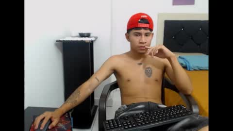 logannthh online show from October 5, 11:53 pm