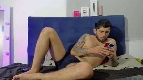 Loggan and aria online show from March 1, 11:10 am