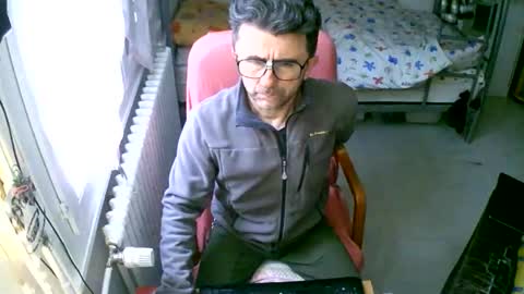 lokoum39 online show from February 14, 8:20 am