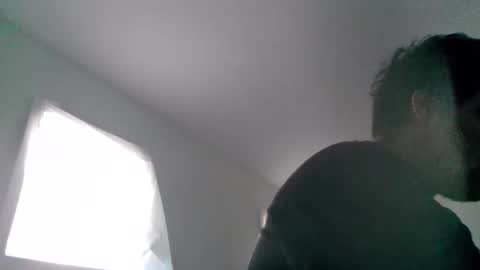 THE SEXIEST MAN ALIVE online show from May 31, 11:54 am