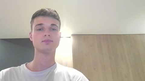 london_tomy online show from September 24, 2:11 am