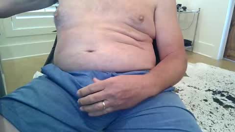 Snapshot of lonelytraveler69_ chatting on October 16, 4:04 pm JustaGuyinMS online show from October 16, 4:04 pm