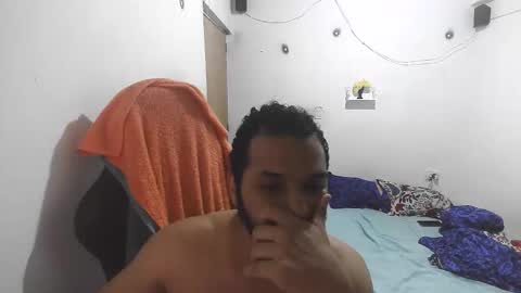 Marvin Santiago online show from February 19, 10:12 am