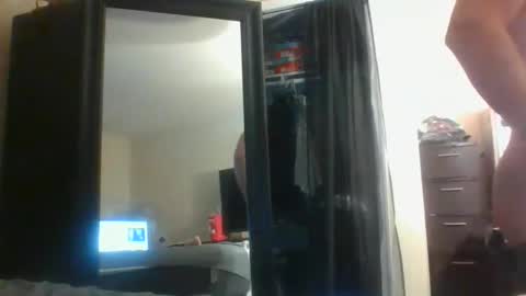 Snapshot of longhairedfreak1921 chatting on September 8, 3:44 pm longhairedfreak1921 online show from September 8, 3:44 pm