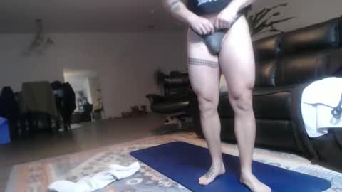 Snapshot of lookingtoplease100 chatting on October 25, 2:24 am Sasha B. online show from October 25, 2:24 am