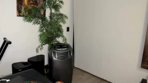 losrubios online show from February 6, 9:06 am