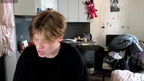 louie_evans online show from March 9, 7:57 am