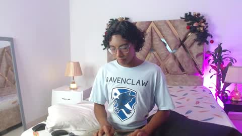 Louis Valdz online show from December 14, 8:51 pm