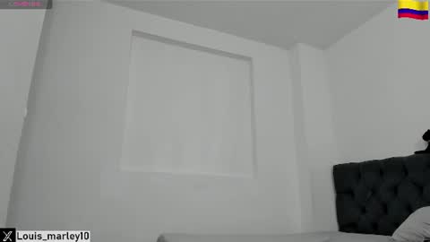 louis_marley_ online show from July 10, 4:32 pm
