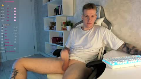 Snapshot of louisjafferson chatting on February 23, 5:14 pm Louis  online show from February 23, 5:14 pm