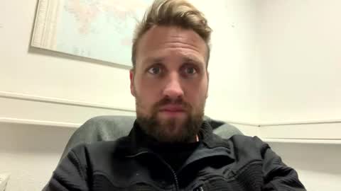 lovefuesse online show from January 19, 3:25 pm