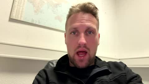 lovefuesse online show from February 2, 8:57 am