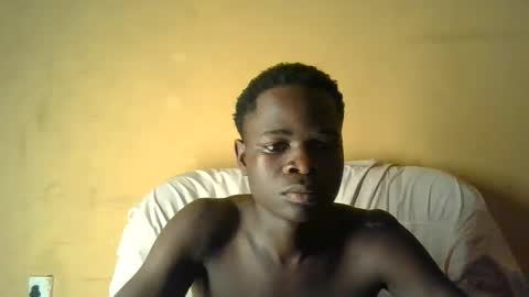 lovelyguy1111 online show from April 30, 9:08 pm