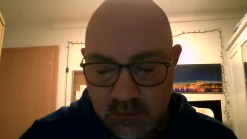 lover010983 online show from January 13, 6:38 am