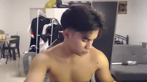 loverboyph04 online show from September 24, 5:00 pm