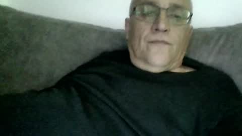 lovetightass online show from April 3, 4:37 pm