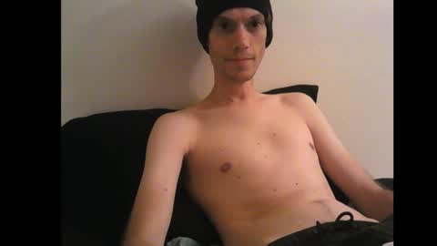 Snapshot of lrgdraft chatting on October 27, 12:57 am mcLRG online show from October 27, 12:57 am