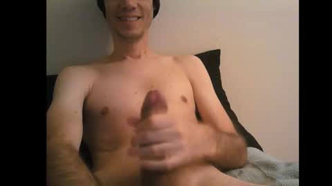 Snapshot of lrgdraft chatting on October 30, 3:24 pm mcLRG online show from October 30, 3:24 pm