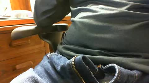 Snapshot of ltj54 chatting on October 31, 4:43 pm ltj54 online show from October 31, 4:43 pm