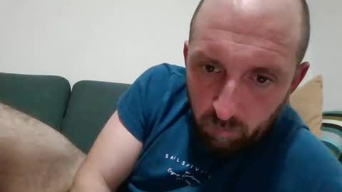 Luca online show from April 8, 7:33 pm