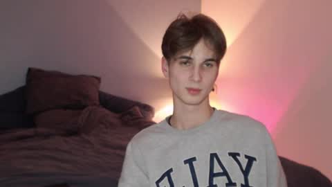 lucacharm online show from January 18, 10:49 pm