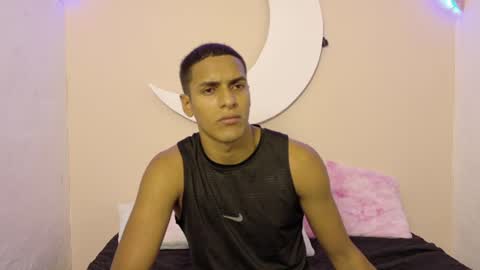 lucas837481 online show from July 15, 2:51 am