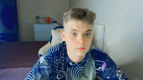 Lucas Gill online show from May 6, 3:45 pm