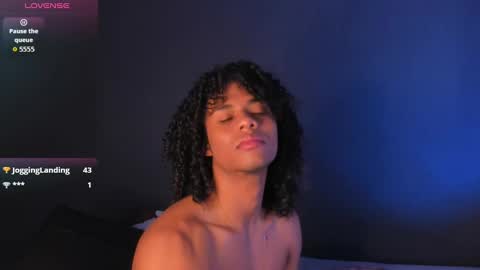 Snapshot of lucas_eevans07 chatting on September 15, 4:08 pm   online show from September 15, 4:08 pm